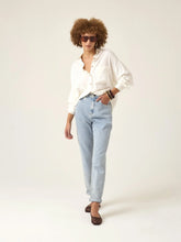 Calça Jeans Mom Jequitibá Azul Claro