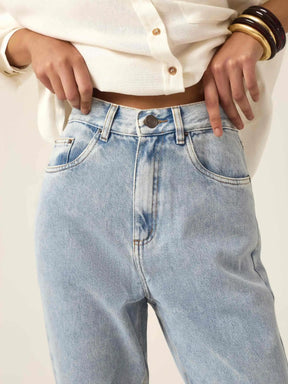 Calça Jeans Mom Jequitibá Azul Claro