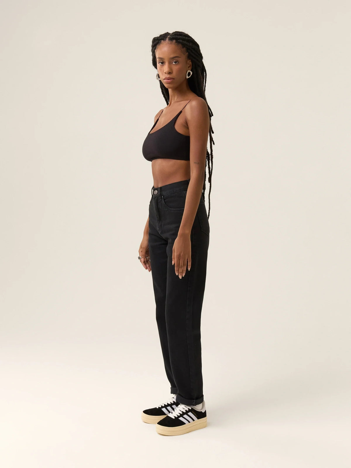 Calça Jeans Mom Jequitibá Preta