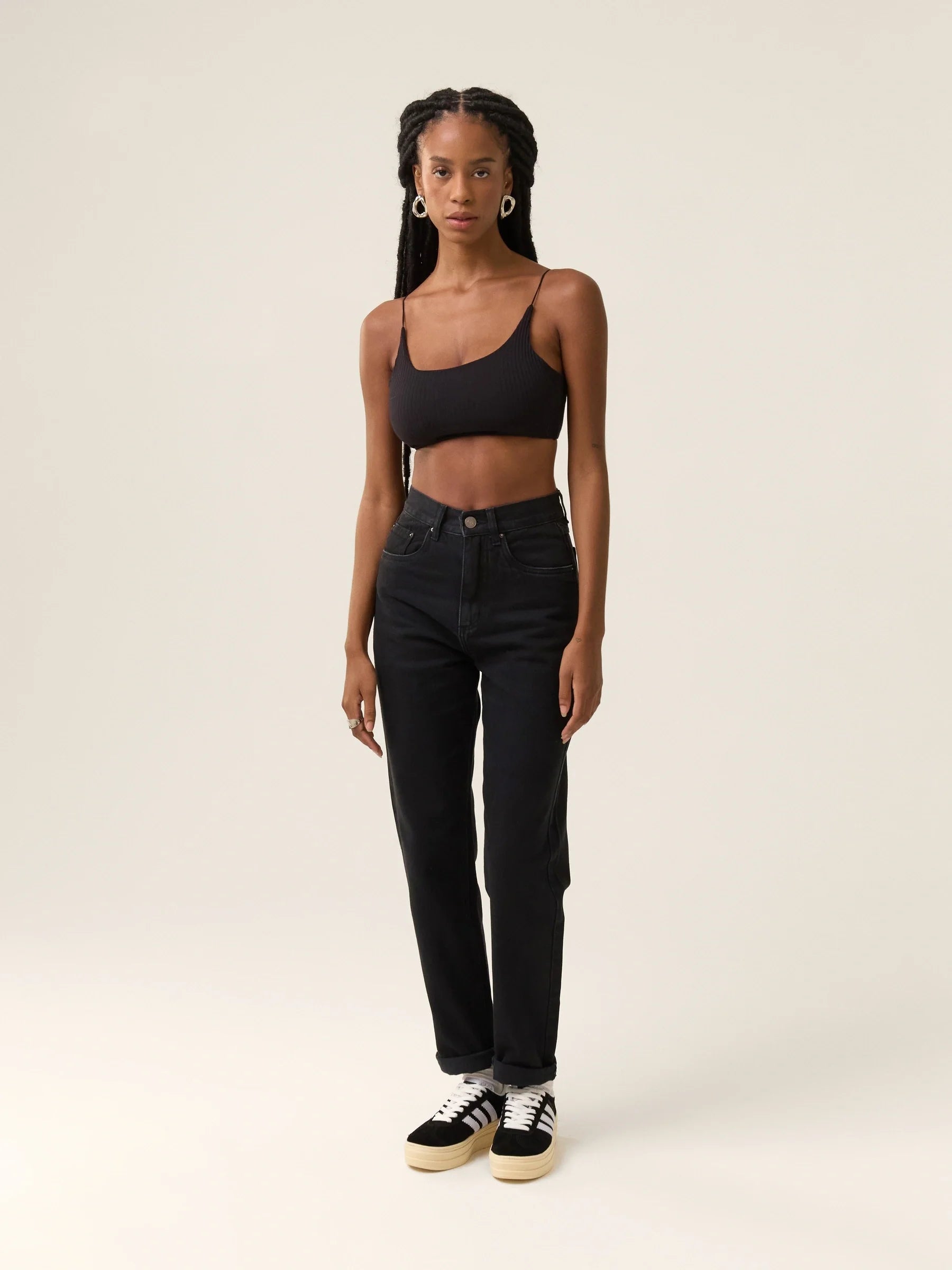 Calça Jeans Mom Jequitibá Preta