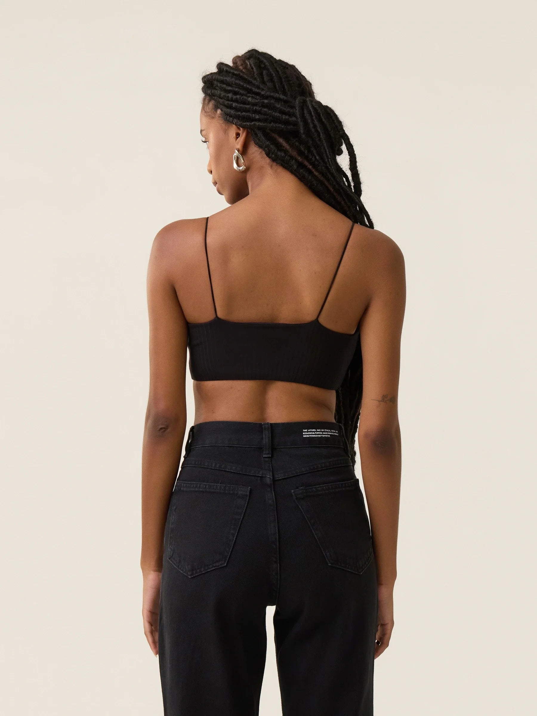 Calça Jeans Mom Jequitibá Preta