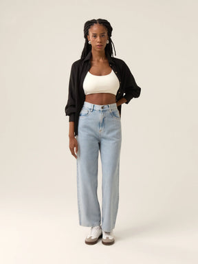 Calça Jeans Reta Araçá Azul Claro