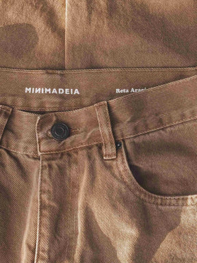 Calça Jeans Reta Araçá Marrom Claro