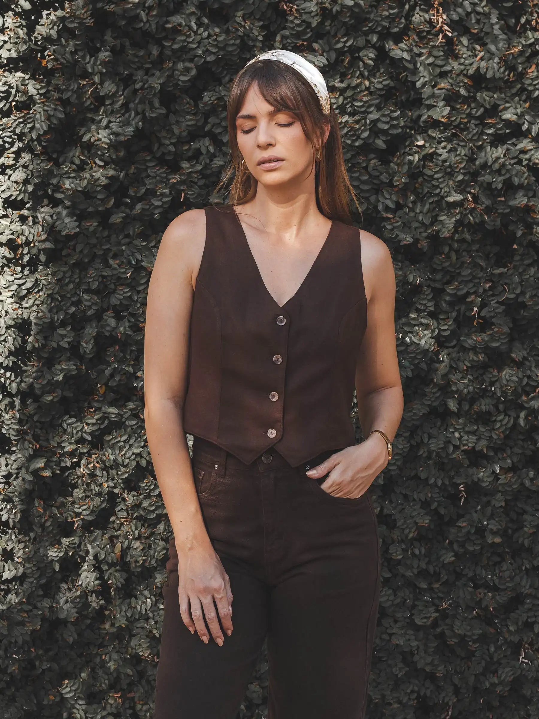 Colete Calêndula Marrom Escuro