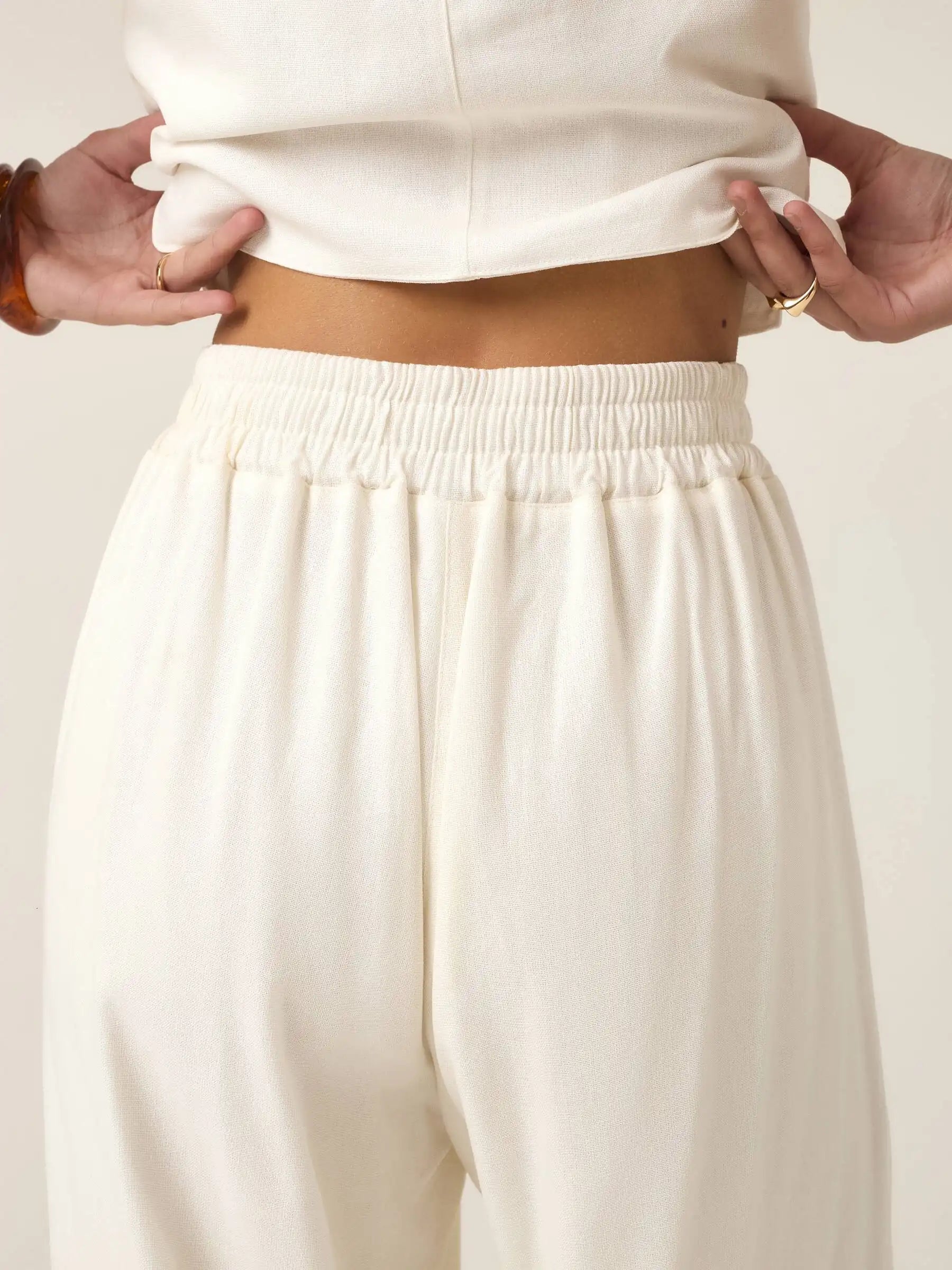 Calça Reta Petúnia Off White + Forro