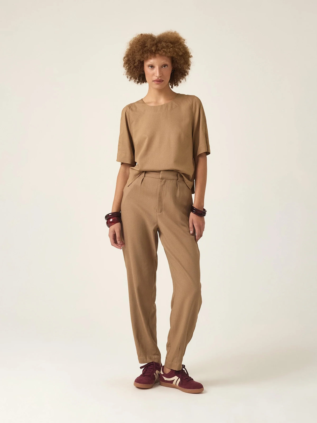 Calça Slouchy Íris Marrom Claro