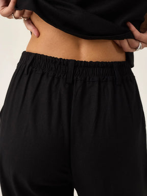 Calça Slouchy Íris Preta