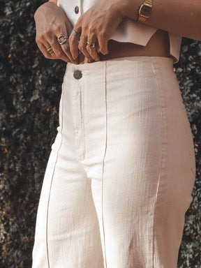 Calça Jeans Reta Mandacaru Bege